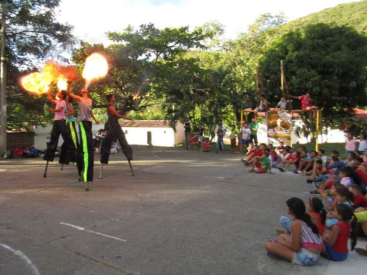 show de fuego invasion cultural zansue